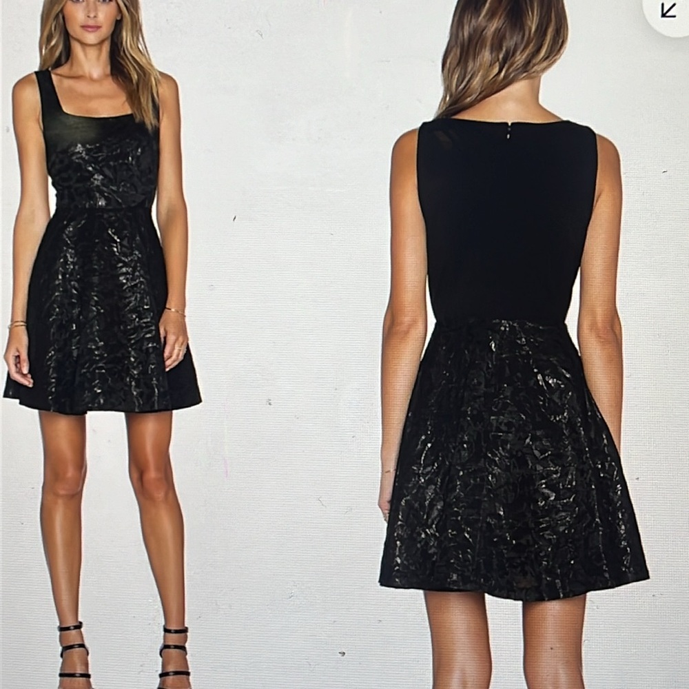 DVF Minnie black party dress. Size 6.
